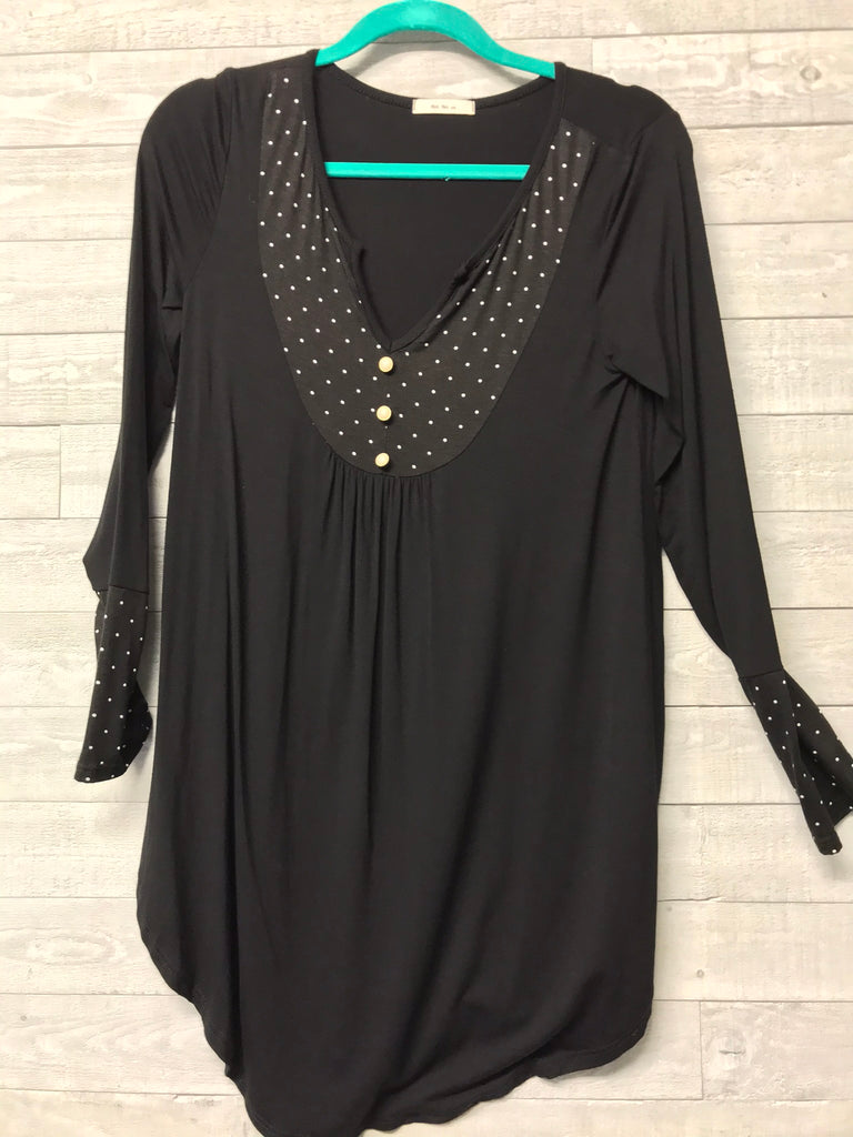 Roomy polka dot top