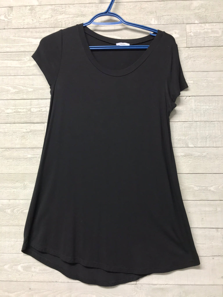 Plain black tee